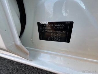 Mazda 3 - 7