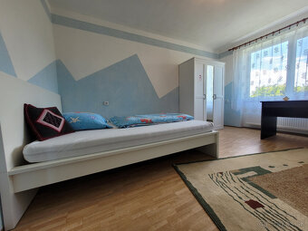 Dvojgeneračný rodinný dom s veľkou záhradou na predaj - 7