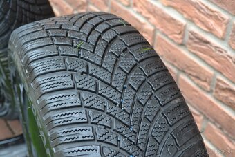 5x112 R17 Zimna sada Org. Skoda Octavia 4 + 205/55 R17 - 7