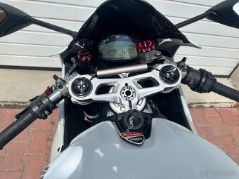 Ducati Panigale 899 - 7
