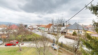 Na predaj veľký 3 podlažný dom Šulekovo, pozemok 524m2 - 7