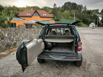 Predám Jeep Cherokee 2.4 benzin/plyn - 7