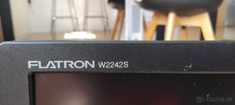 Monitor LG Flatron W2242S - 7