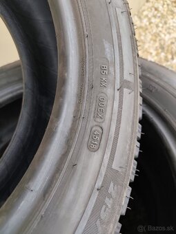 Zánovné zimné pneu 215/60R17C Michelin - 7