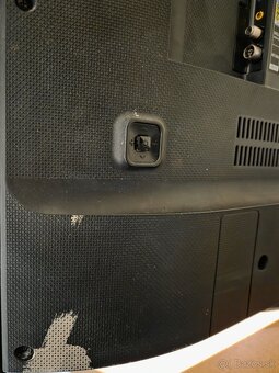 Predám 50" 4K Samsung UE50KU6072U - 7