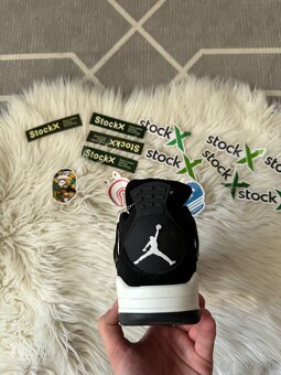 Jordan 4 - 7