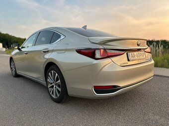 LEXUS ES300h, 1.majiteľ - 7