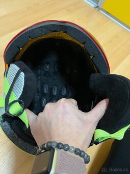 Lyžiarska prilba so štitom - 7