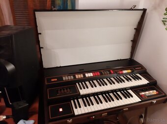 Elektricky organ Farfisa Commander - 7