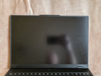 Predám Lenovo Legion Pro 7 RTX 4080 / i9 / 32 GB / 1 TB - 7