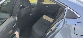 Toyota Corolla Sedan 1.5 - 7