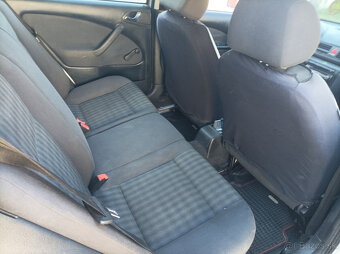 Predam škoda Octavia 1,9 TDI.74kw.rv.2006 - 7