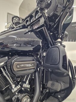 Harley Davidson Electra Glide Ultra Limited - 7
