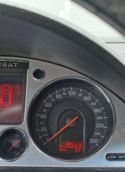 Wolksvagen Passat Combi B6 Highline - 7