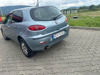 Alfa romeo 147 - 7