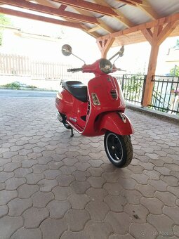 Piaggio Vespa 300gts - 7