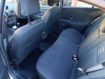 Renault Fluence 1.6 (82 kW)  r. 2012 - 7