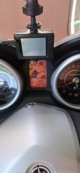 Yamaha Xmax125 Momo Design 2011 - 7