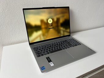 Lenovo IdeaPad Slim 5 16IRL8 Cloud Grey celokovový - 7