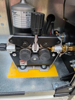 Zváračka MIG/MAG AlfaIn aXe 201 MIG LCD Synergy pre CO2 - 7