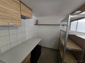 Štýlová a multifunkčná garáž v Karlovej Vsi – 24 m² - 7