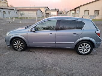 Opel Astra 1,6 77kw - 7