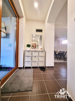 Na prenájom krásny 3-izbový rodinný dom so zastrešenou teras - 7