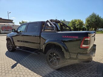 DODGE RAM 1500 5.7 HEMI 4x4 401PS 2020 FULL PLNÁ MOŽNOST - 7