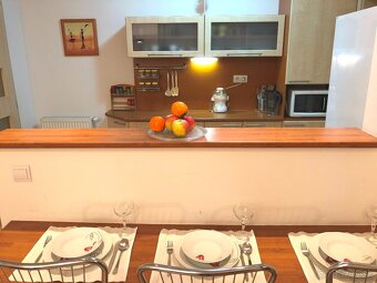 Prenajmem 2 izb. byt v centre Trenčína s parkoviskom - 7