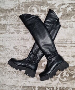 Kožené čižmy nad koleno Versabe - 7