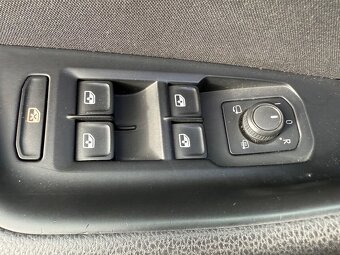 Volkswagen Passat B8 2.0 TDI 110kW - 7