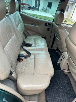 Nissan Terrano 2 2,7 - 7