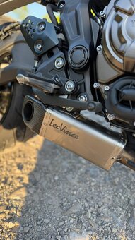Yamaha MT-07 (2019) Leovince - 7
