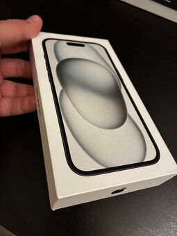 Apple iPhone 15 128GB - 7