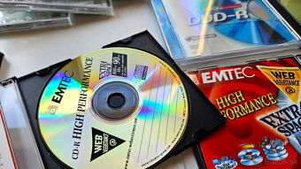 Prázdne nepouzite CD/DVD médiá + Čistiaci disk - 7