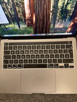 MacBook Pro 13" i7 (2020 s Touchbar) - 7