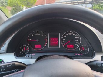 Audi A4 b7 - 7