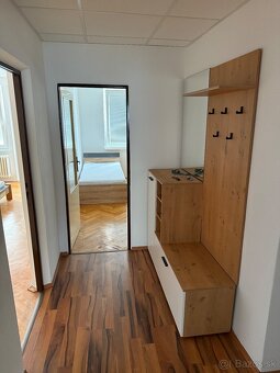 Velky 3 izbovy byt prenajom - 7