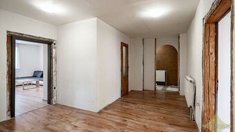 Exkluzívne na predaj rodinný dom s pozemkom o rozlohe 750m2 - 7
