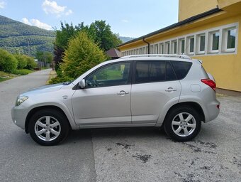 Toyota RAV4 2.2D-4D 4x4 - 7
