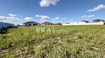 RK4 - PREDAJ - Stavebný pozemok na výstavbu rodinného domu , - 7