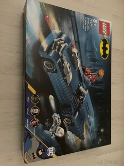 LEGO 76274 Batmobil vs. Harley Quinn - 7