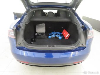 TESLA Model S - 7