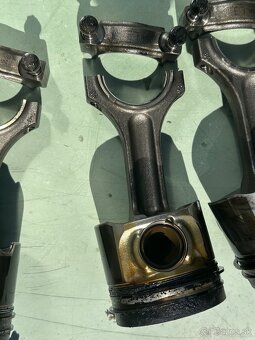 Ojnice a piesty BMW N57D30A - 7