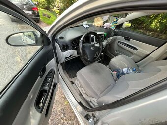 Hyundai Accent - 7