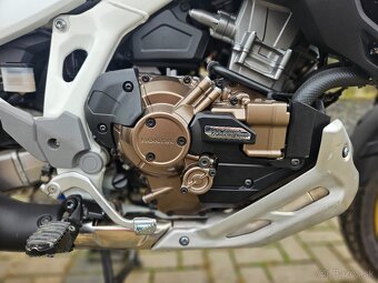 Honda Africa Twin 1100 - 7