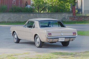 Ford Mustang 1966 - 7