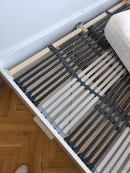 Manželská posteľ 200x 160cm - 7