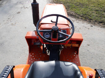Traktor Kubota B1400 - 7