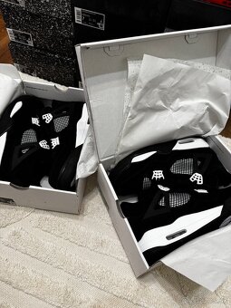 Air Jordan 4 Retro - White Thunder - 7